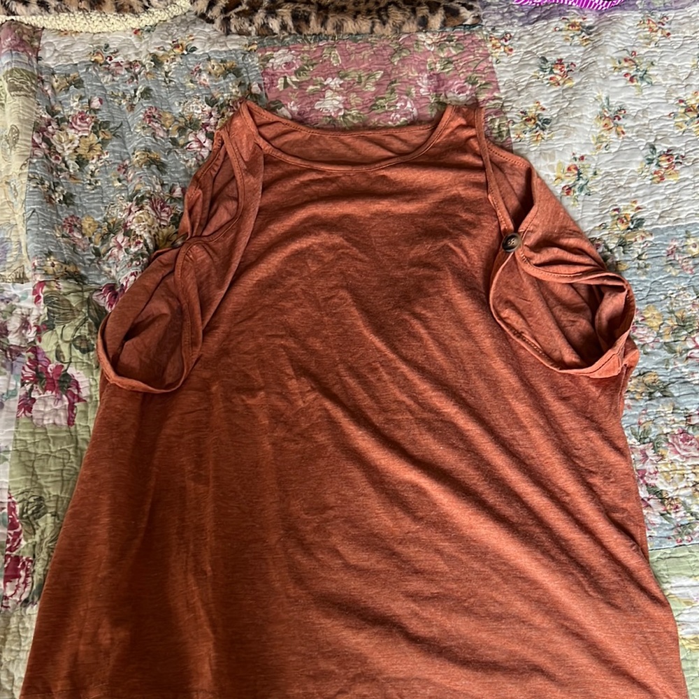 SHEIN faded rust color cold shoulder tshirt
